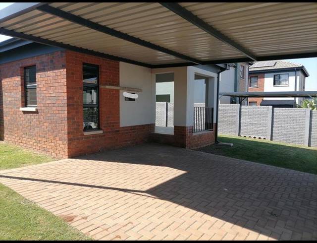 3 BEDROOM HOUSE FOR SALE IN LOTUS GARDENS